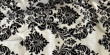 Damask Black and White 120 Inches Round