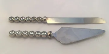Bling Cake and Knife Set with Dimensions