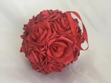 Red Rose Kissing Ball, Size Six inches